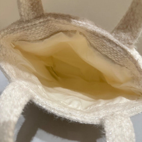 New CHANEL Beauty Cosmetic Bag VIP Gift - Picture 5 of 11